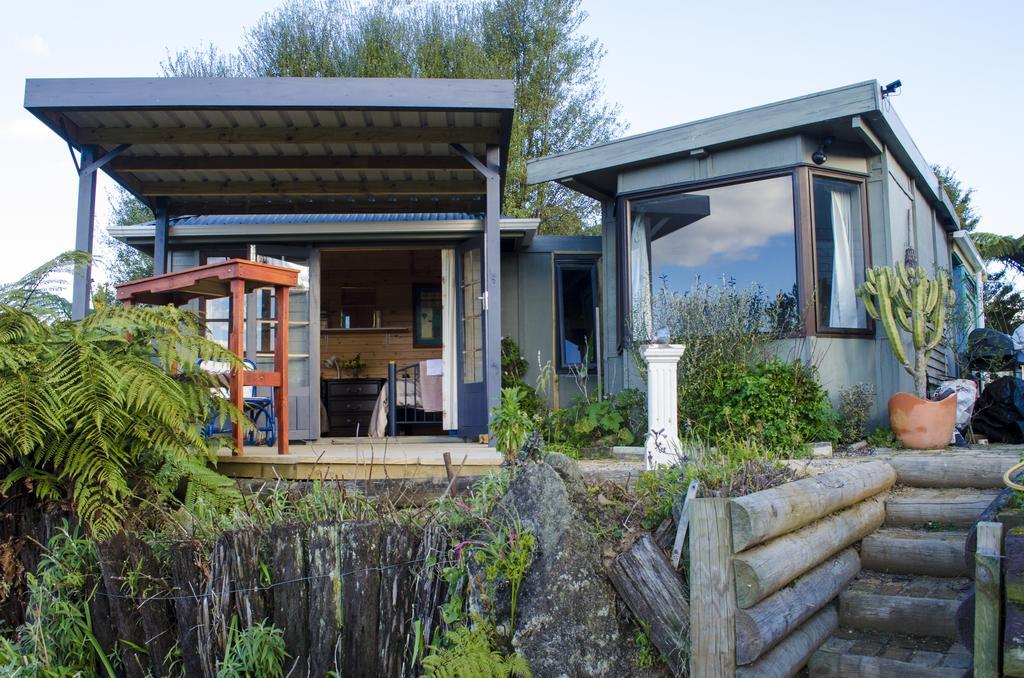 Starry Nights Cabin Fever Waikino Екстериор снимка